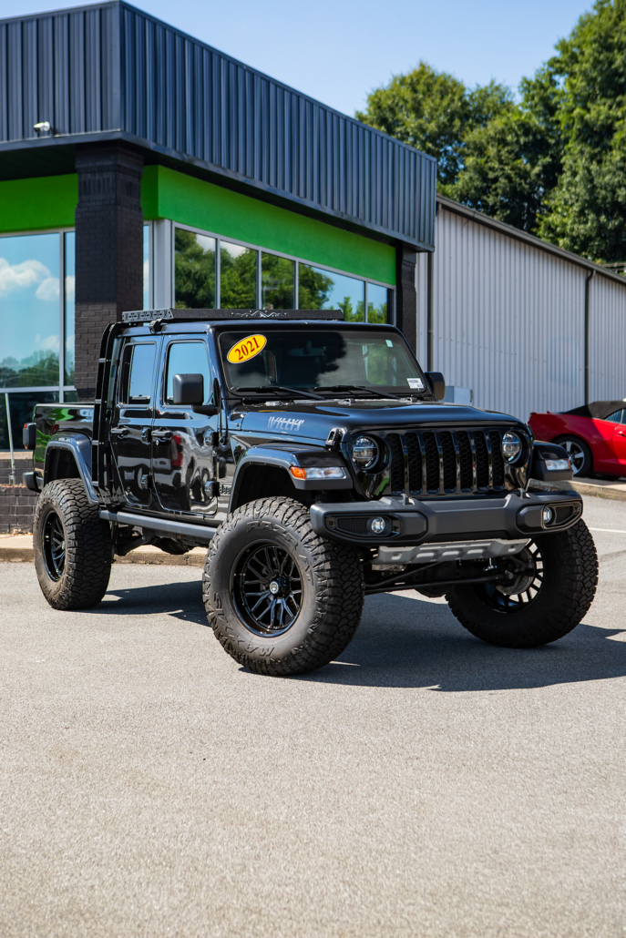 Lifted Jeep Gladiator on 40'' Tires